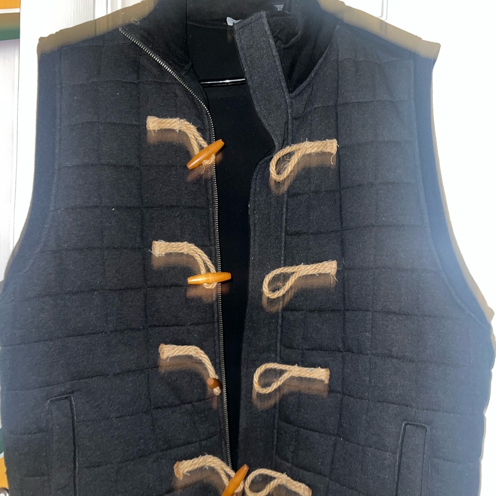 Sean John Black Quilted Vest with Toggle Closures